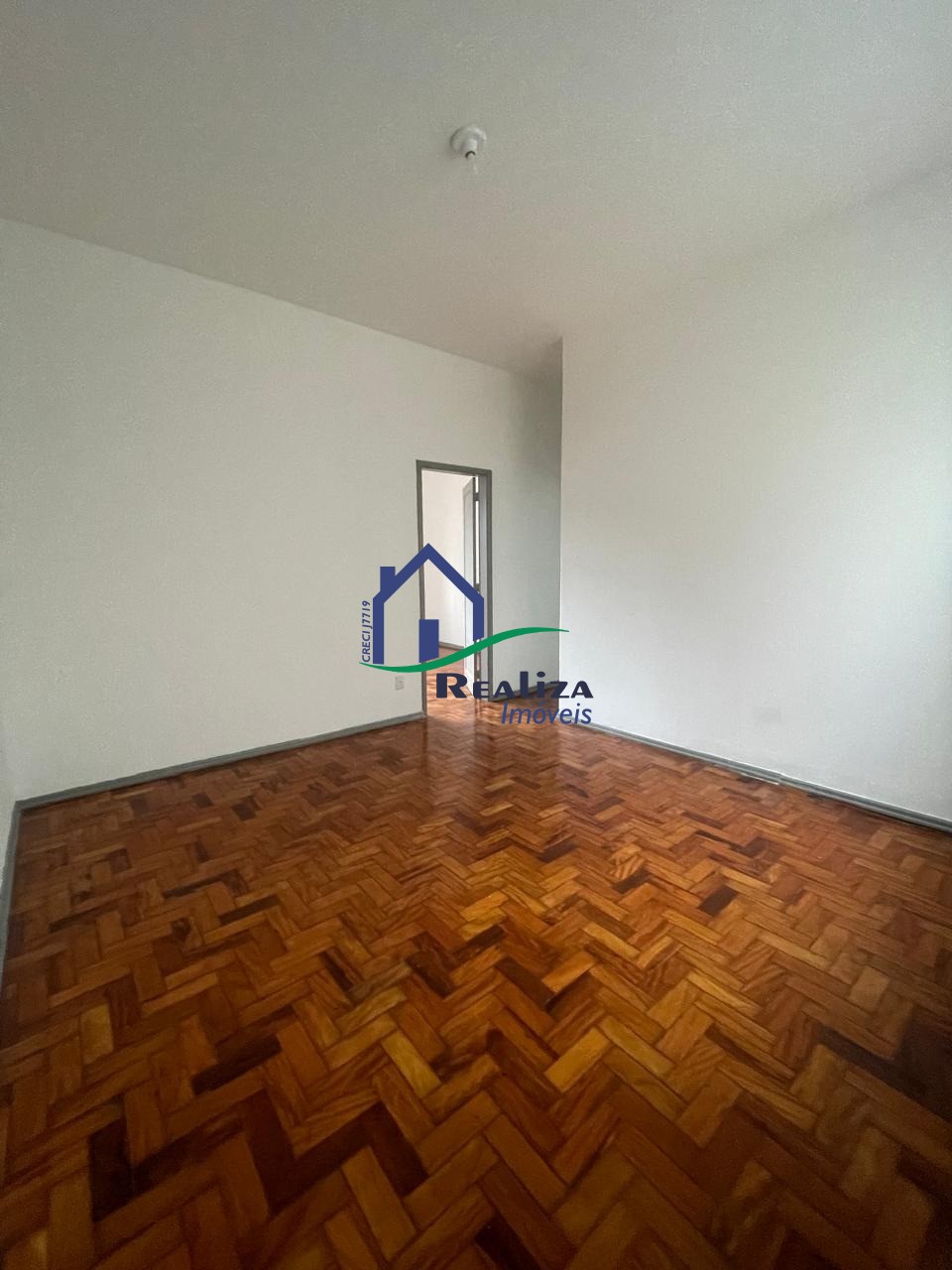 Apartamento à venda com 1 quarto, 60m² - Foto 2