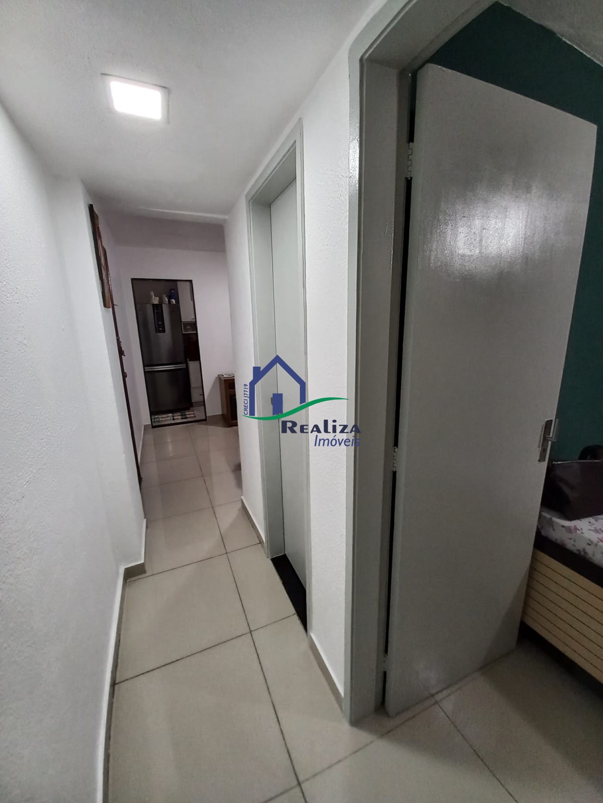 Apartamento à venda com 2 quartos, 60m² - Foto 13