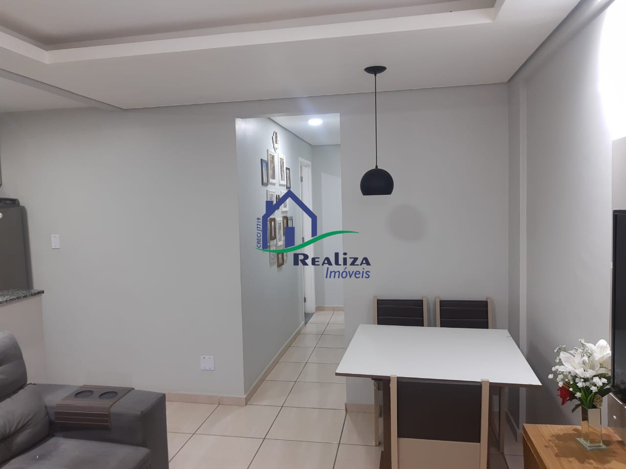 Apartamento à venda com 2 quartos, 50m² - Foto 2