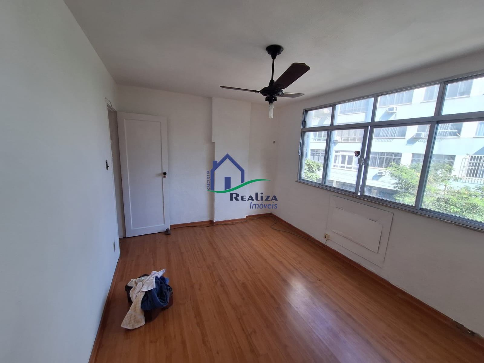 Apartamento para alugar com 2 quartos, 100m² - Foto 12