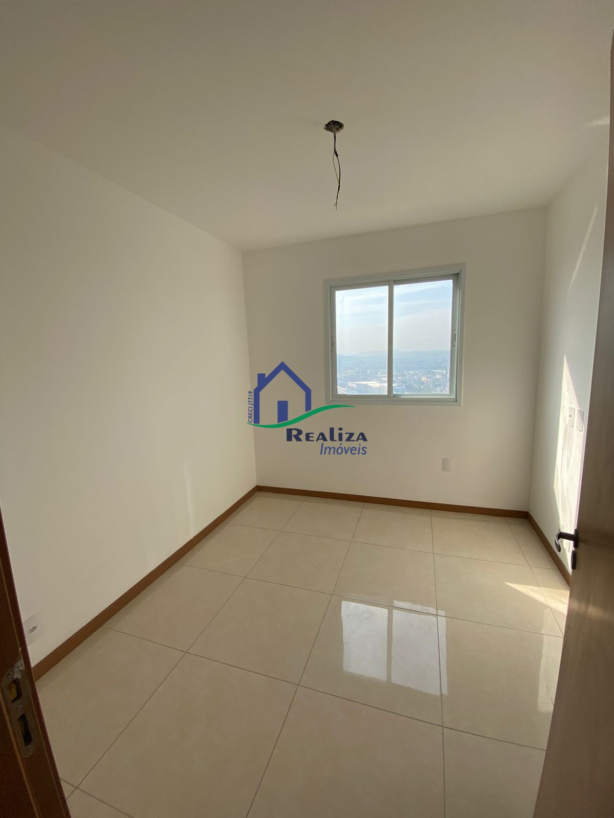 Apartamento para alugar com 2 quartos, 60m² - Foto 12