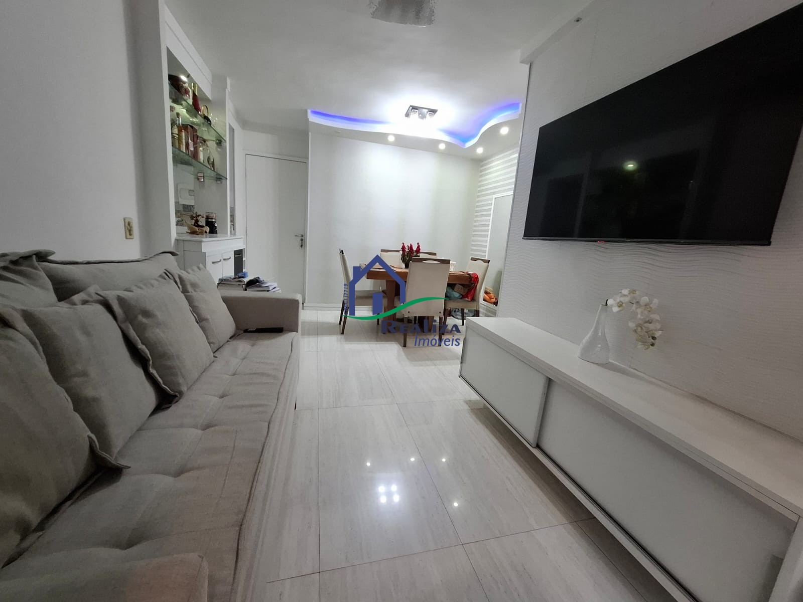 Apartamento à venda com 2 quartos, 58m² - Foto 6