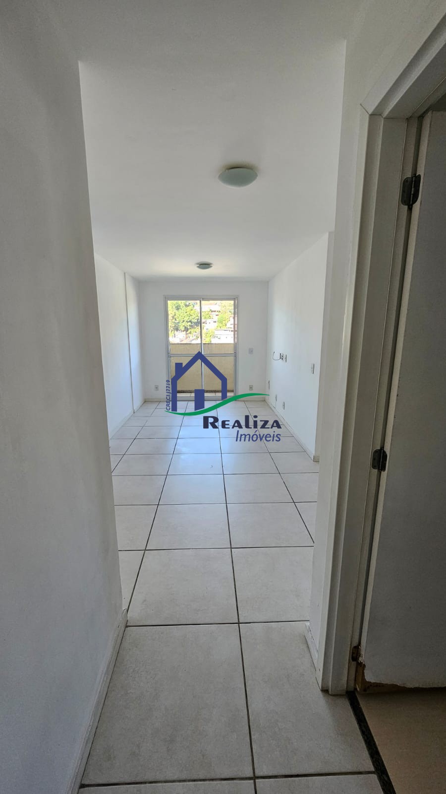 Apartamento à venda com 2 quartos, 62m² - Foto 4