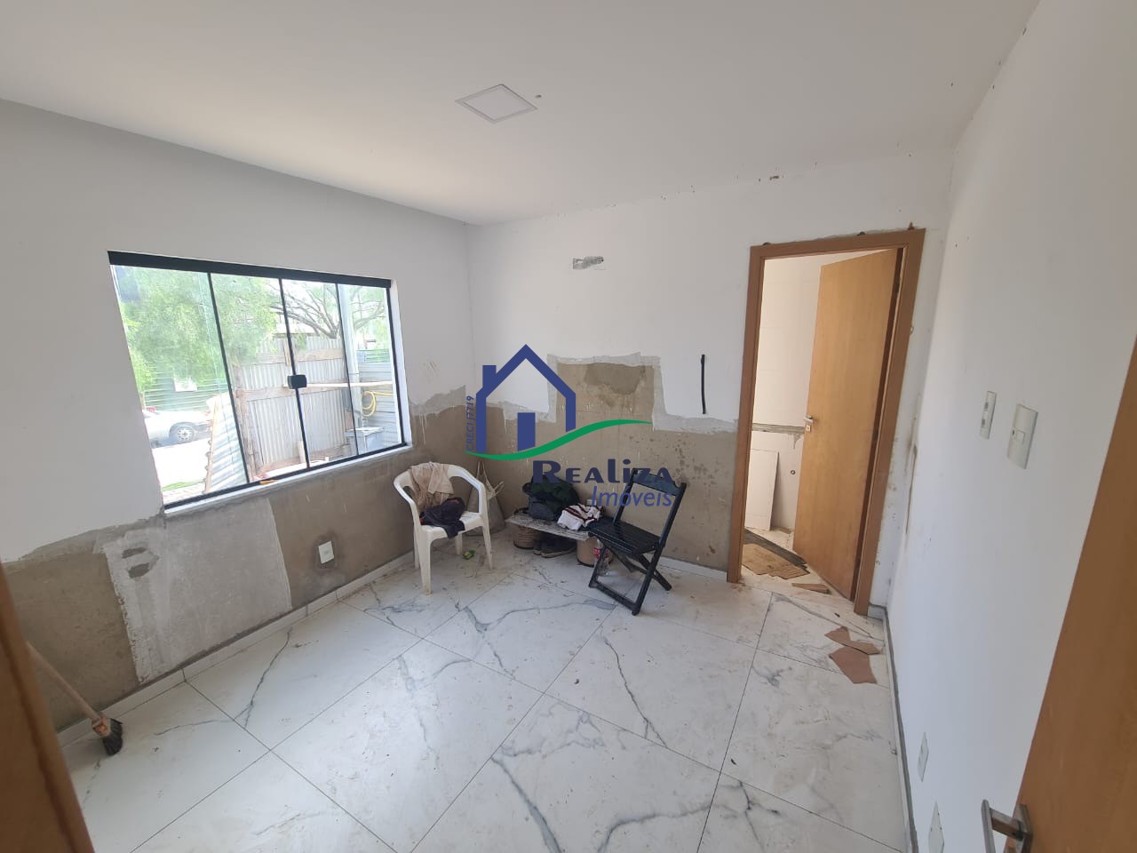 Casa à venda com 4 quartos, 370m² - Foto 18