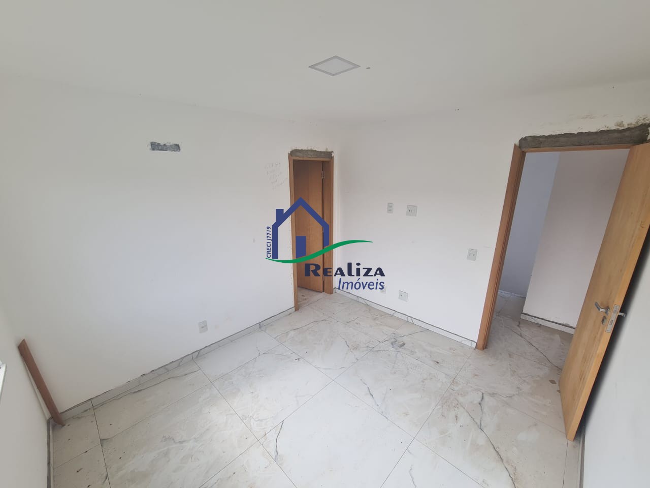 Casa à venda com 4 quartos, 370m² - Foto 10