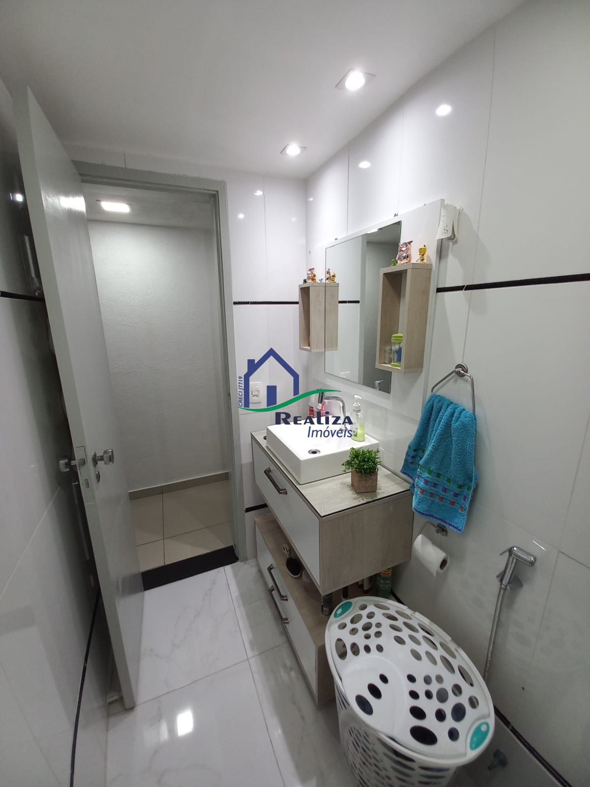 Apartamento à venda com 2 quartos, 60m² - Foto 22