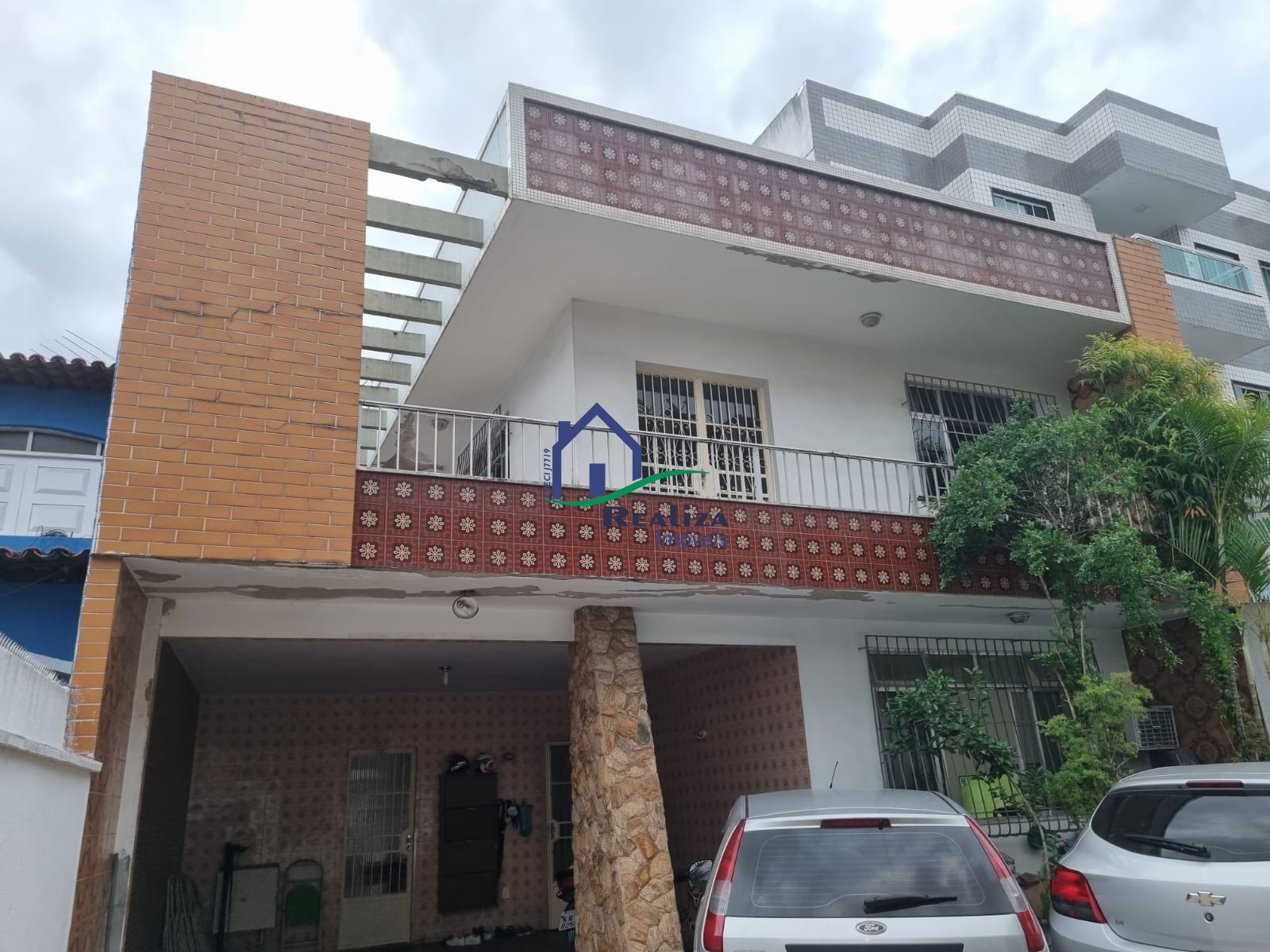 Casa à venda com 3 quartos, 300m² - Foto 2