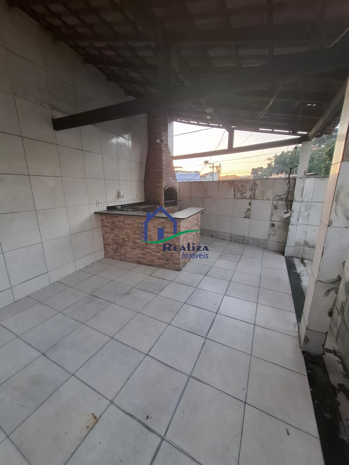 Casa para alugar com 2 quartos, 120m² - Foto 1