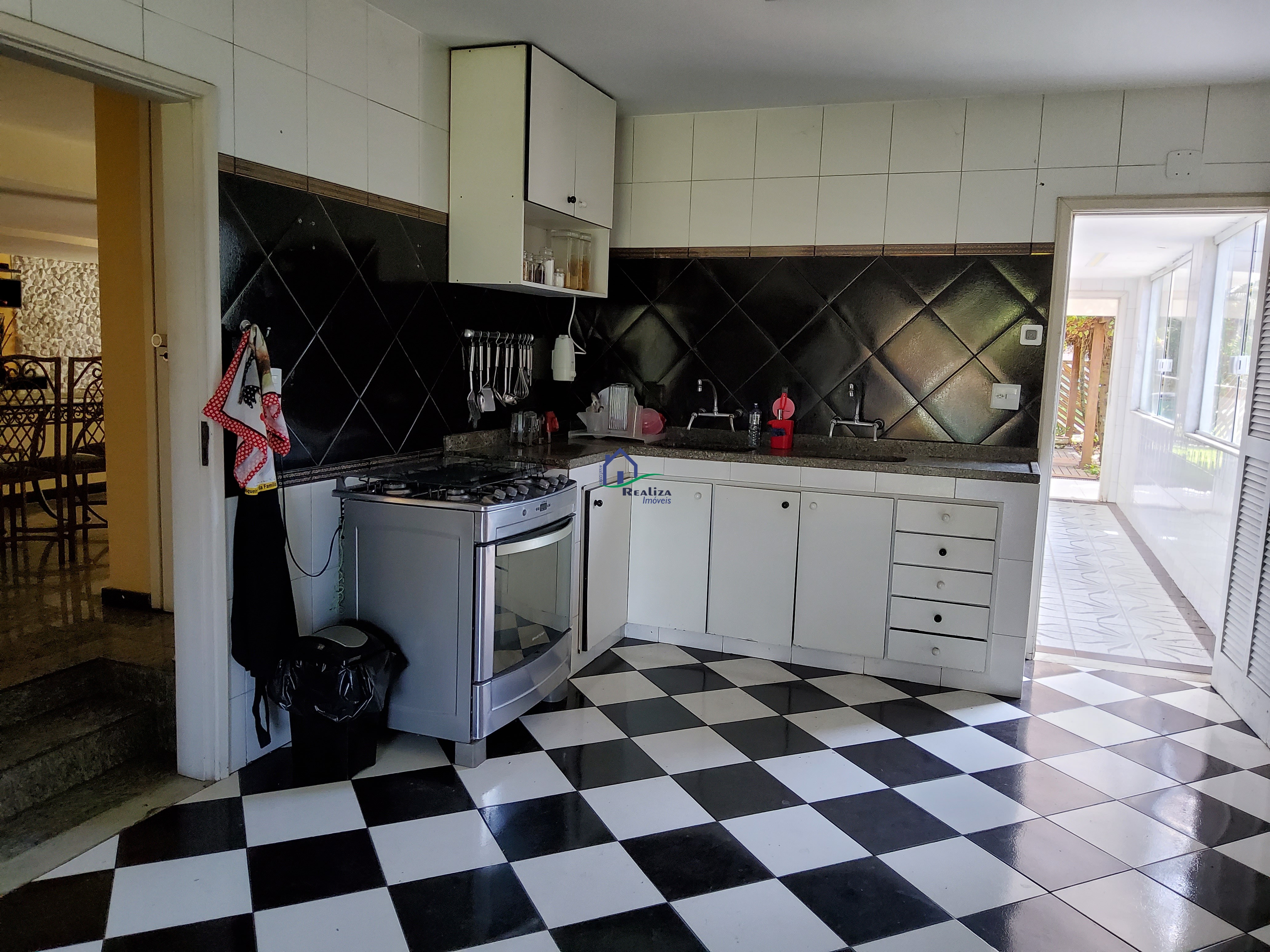 Casa à venda com 3 quartos, 70m² - Foto 26