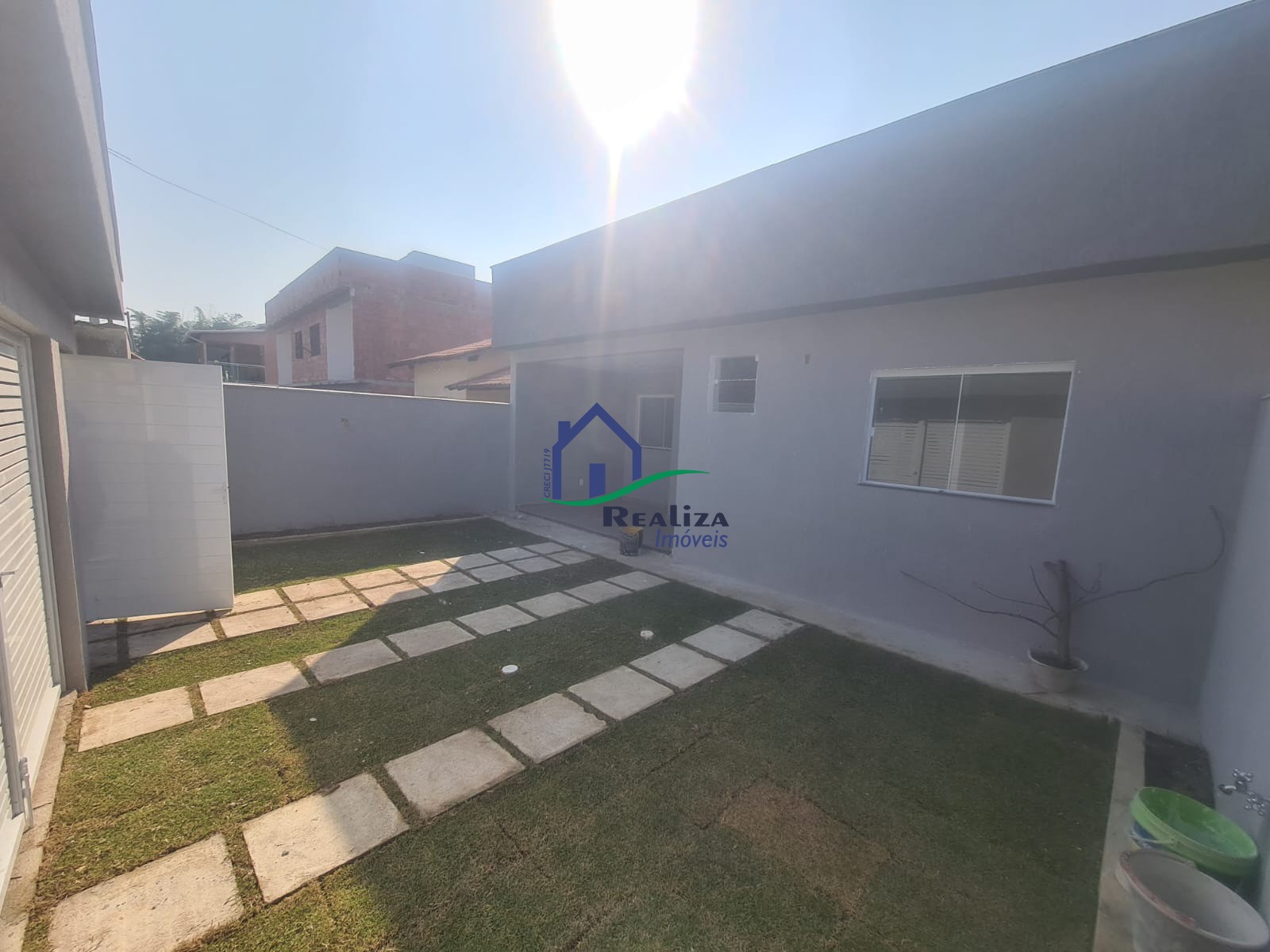 Casa à venda com 3 quartos, 88m² - Foto 2