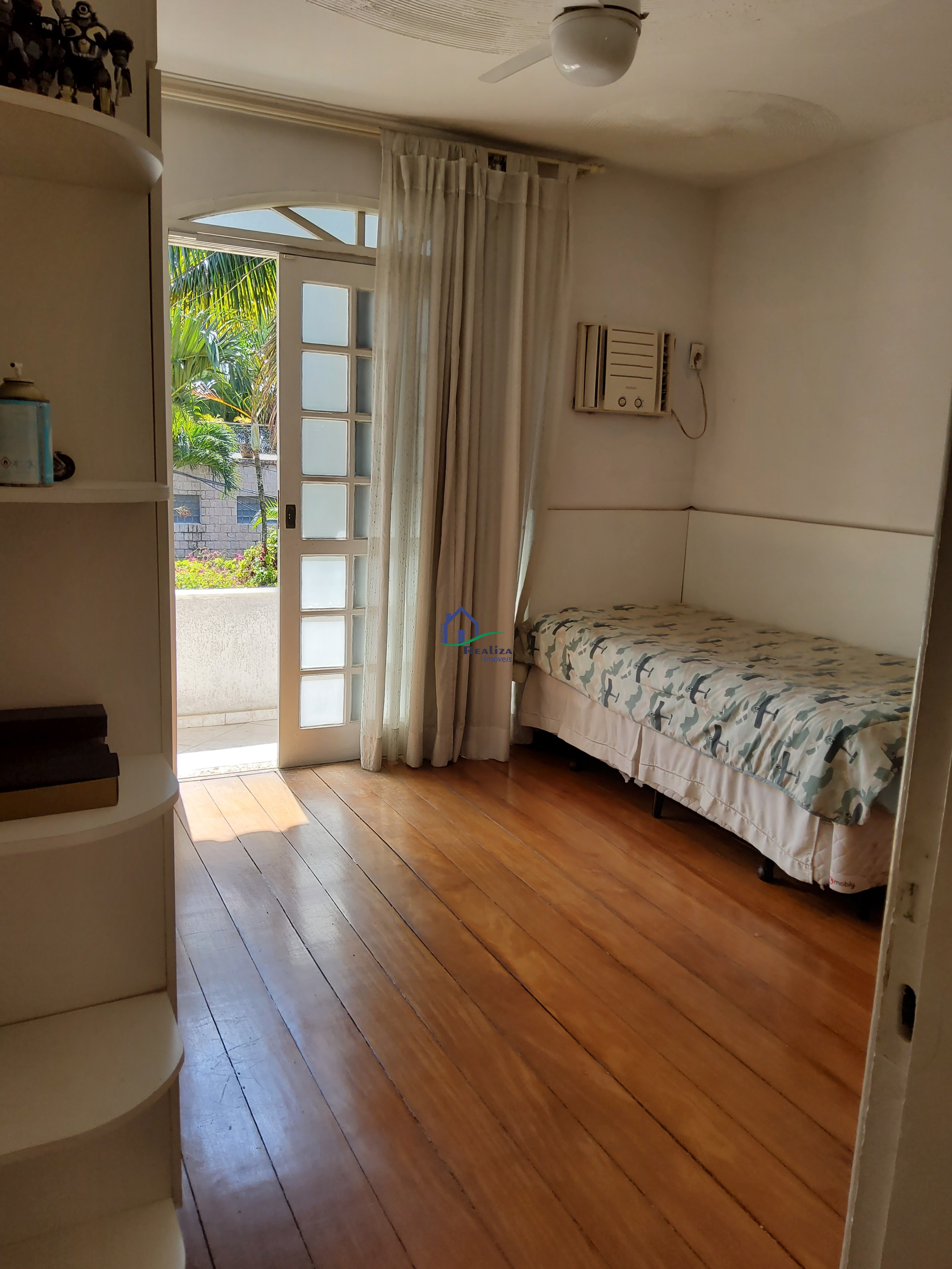 Casa à venda com 3 quartos, 70m² - Foto 17