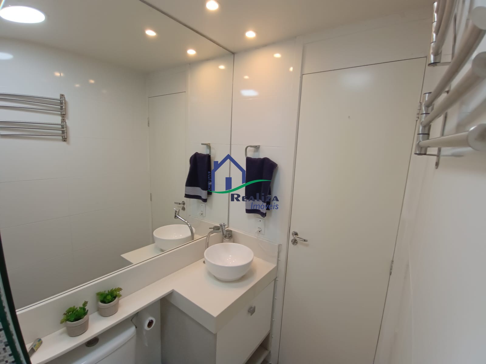 Apartamento à venda com 2 quartos, 44m² - Foto 13