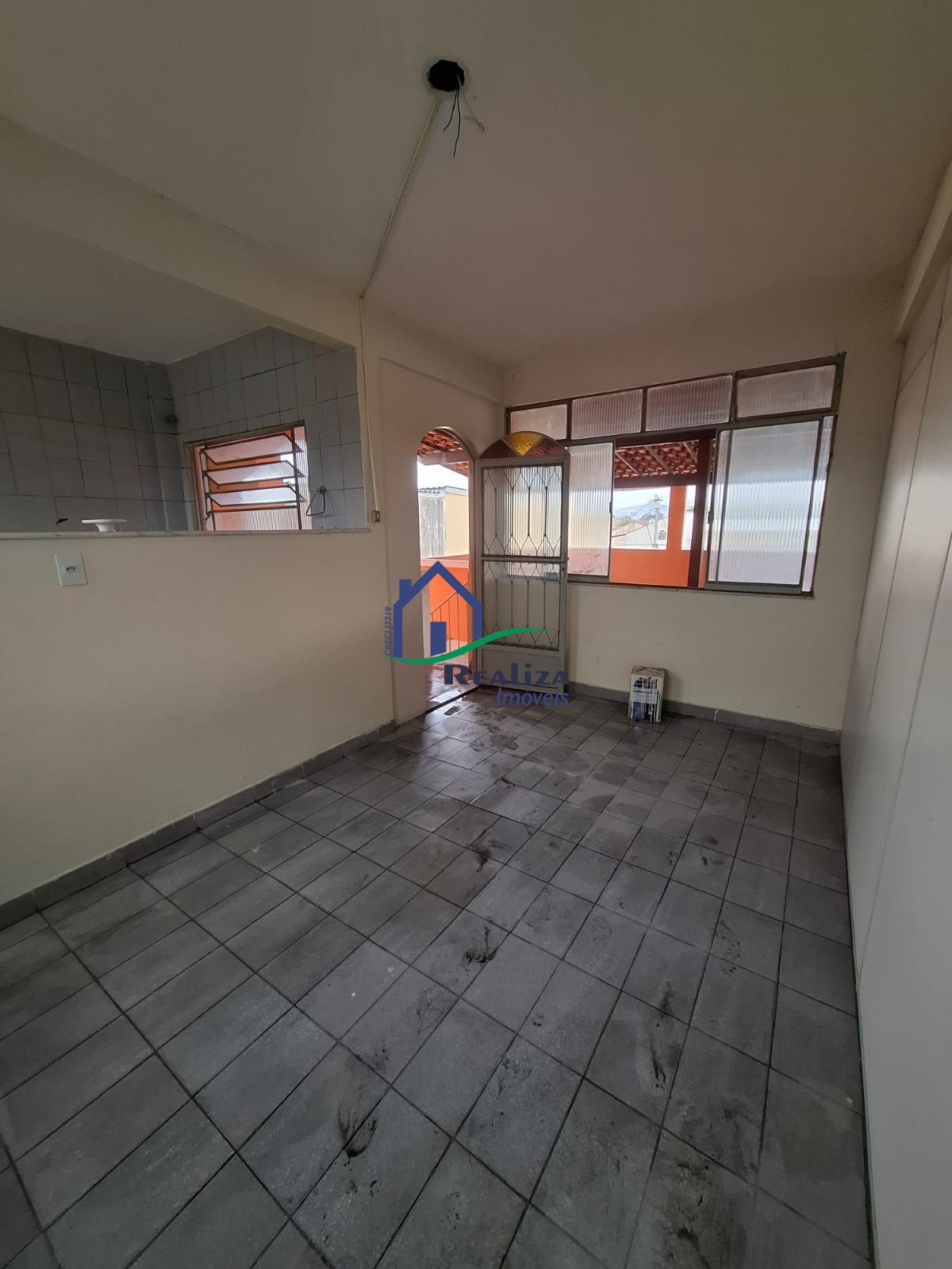 Casa para alugar com 2 quartos, 55m² - Foto 1