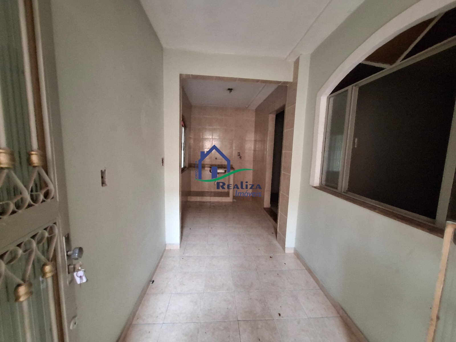 Casa para alugar com 2 quartos, 55m² - Foto 1