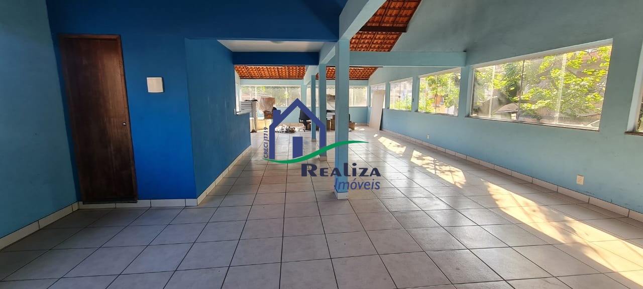 Casa para alugar com 3 quartos, 110m² - Foto 1