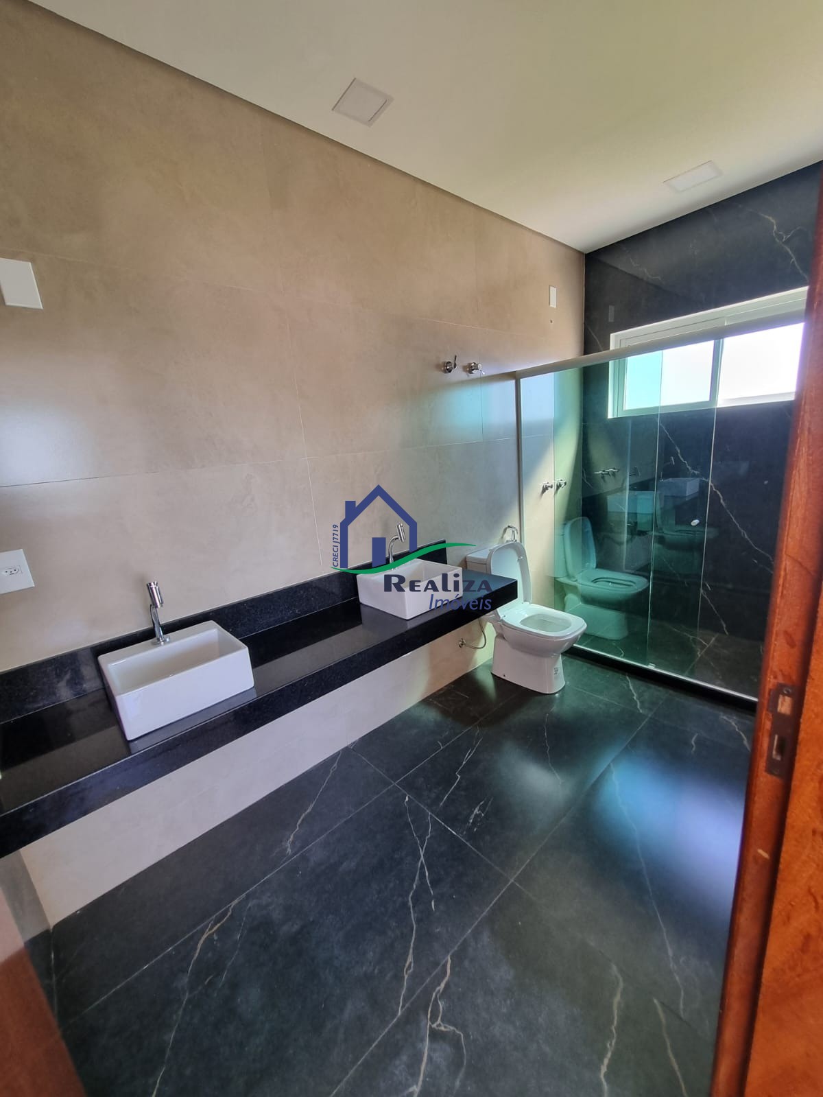 Casa à venda com 3 quartos, 235m² - Foto 14