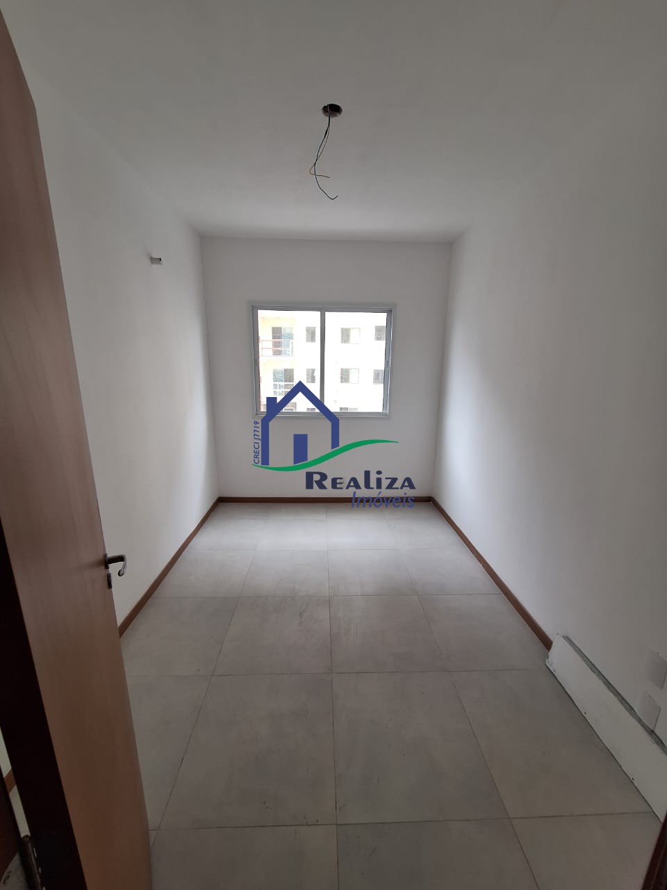 Apartamento à venda com 2 quartos, 63m² - Foto 4