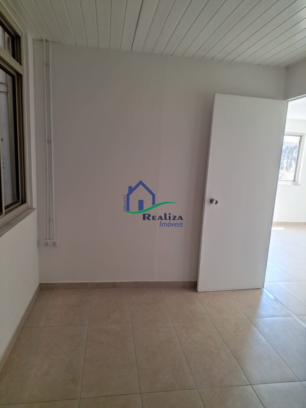 Apartamento à venda com 3 quartos, 86m² - Foto 4