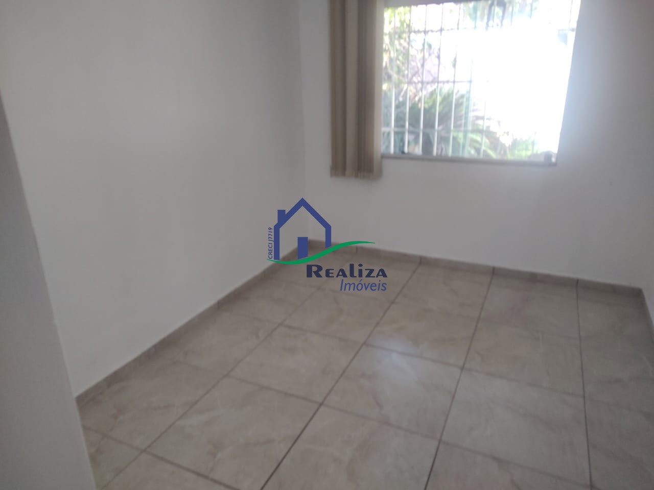 Casa à venda com 3 quartos, 300m² - Foto 9