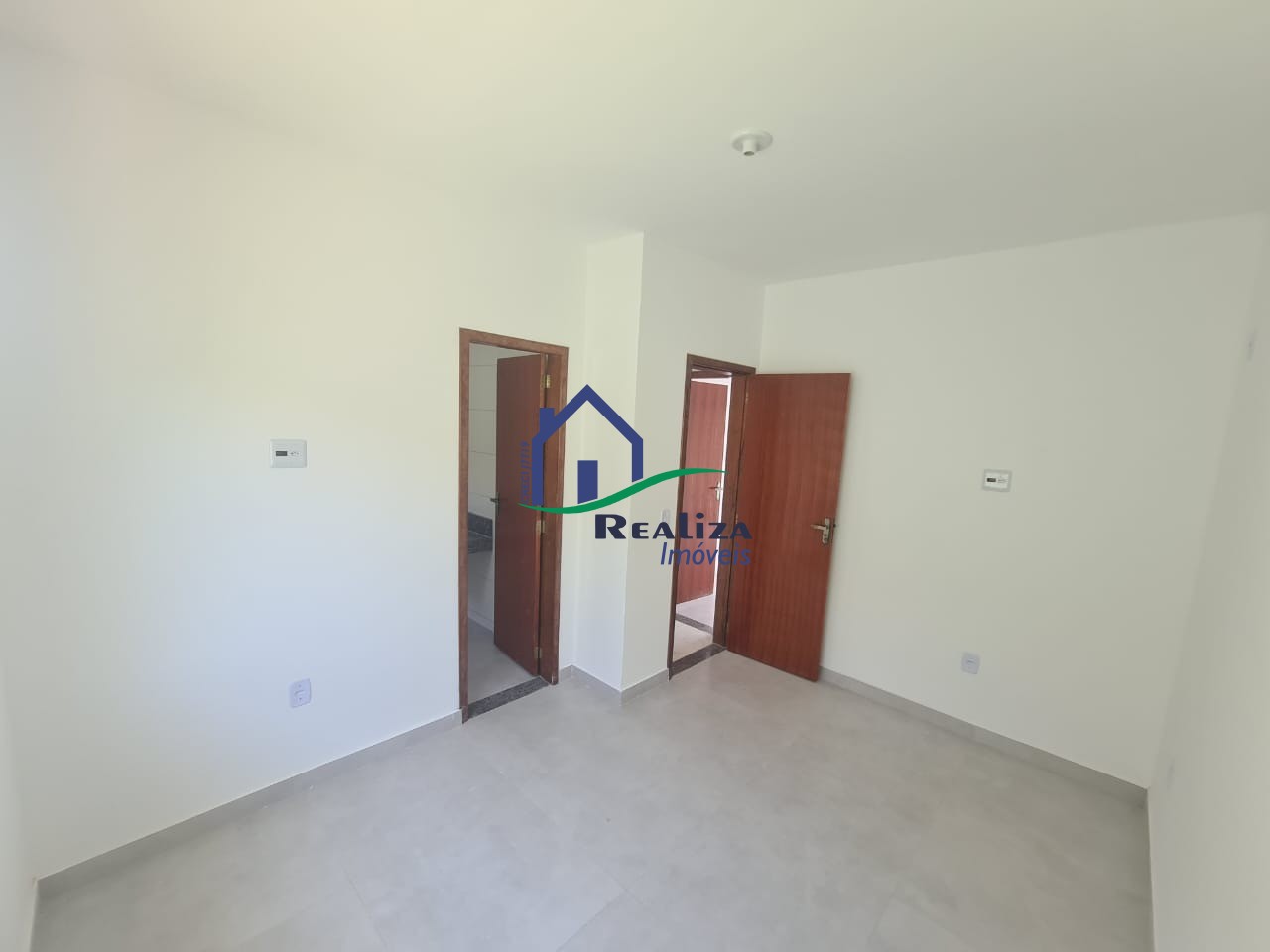 Casa à venda com 2 quartos, 74m² - Foto 14