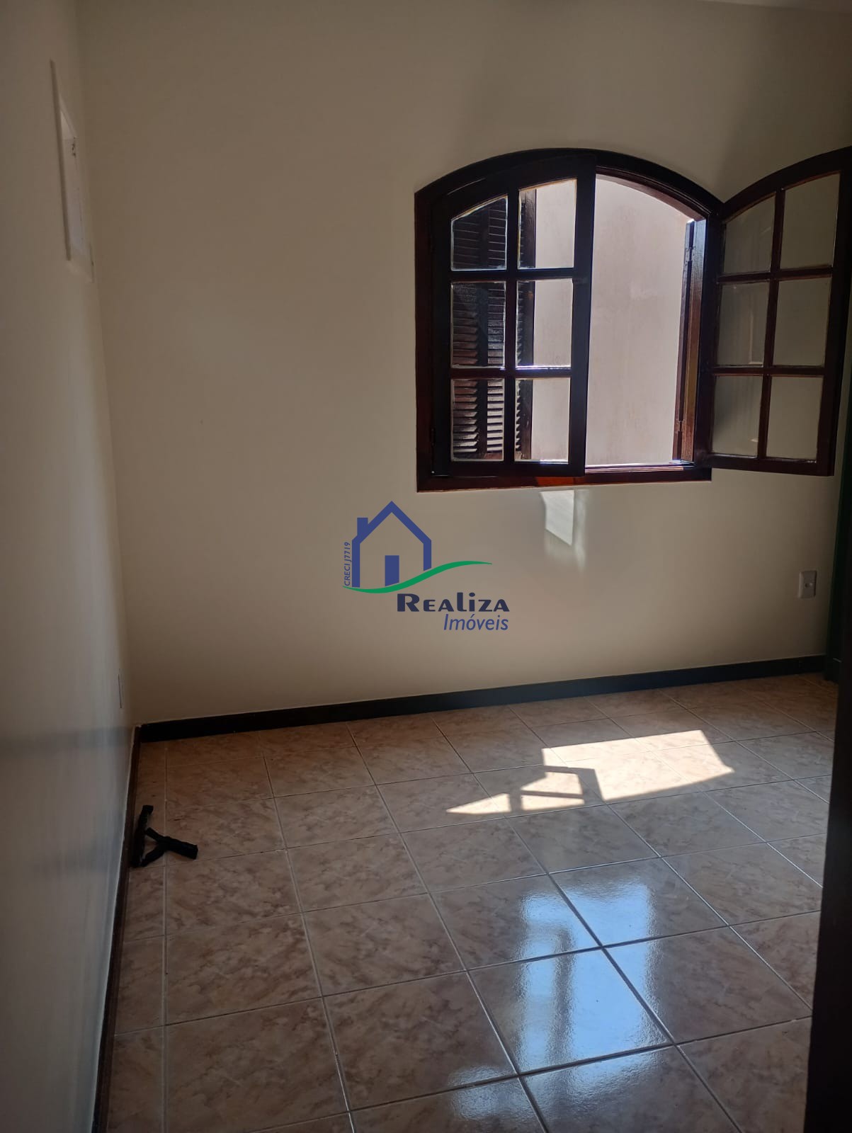 Casa para alugar com 5 quartos, 250m² - Foto 19