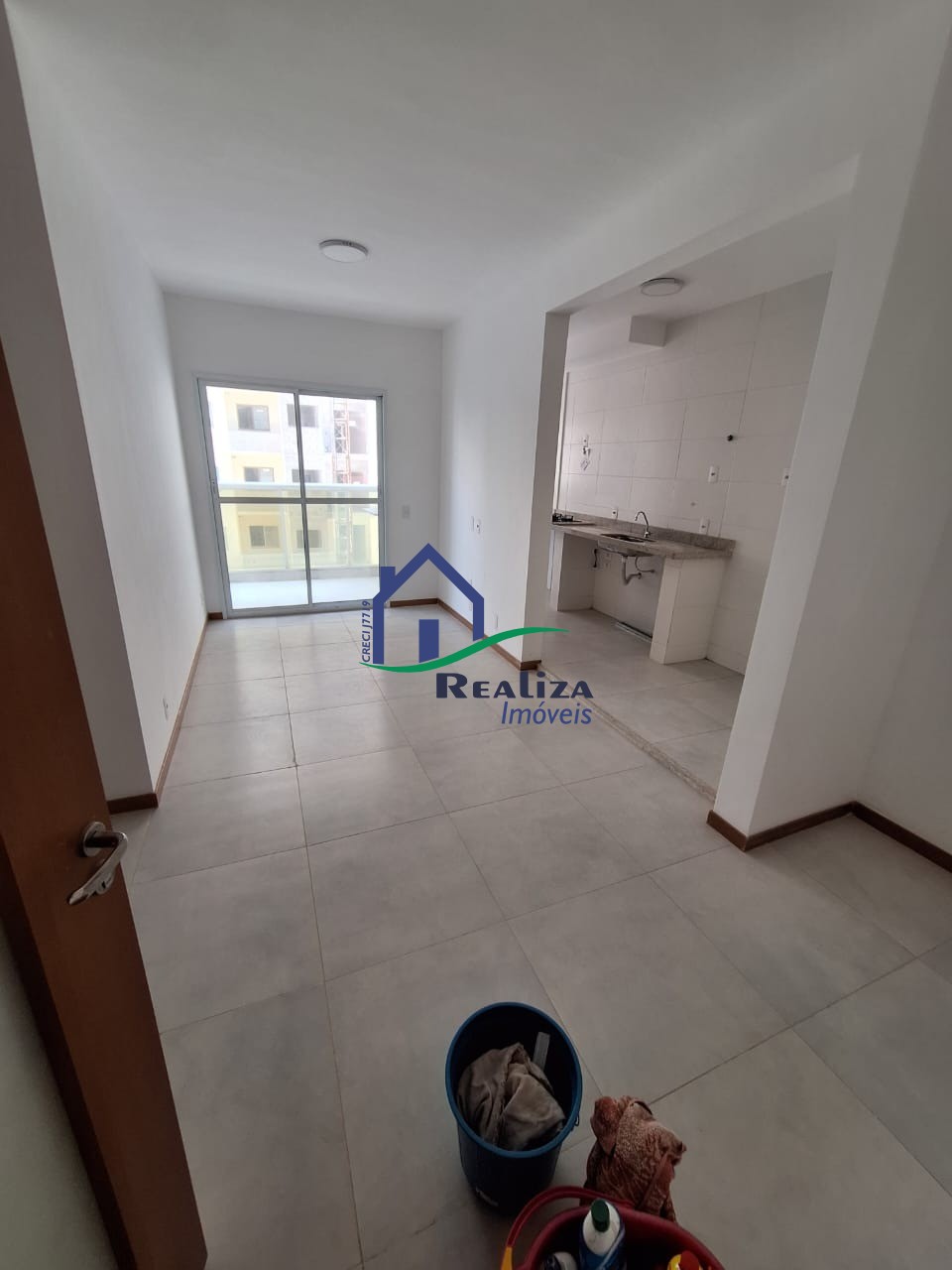 Apartamento à venda com 2 quartos, 63m² - Foto 13