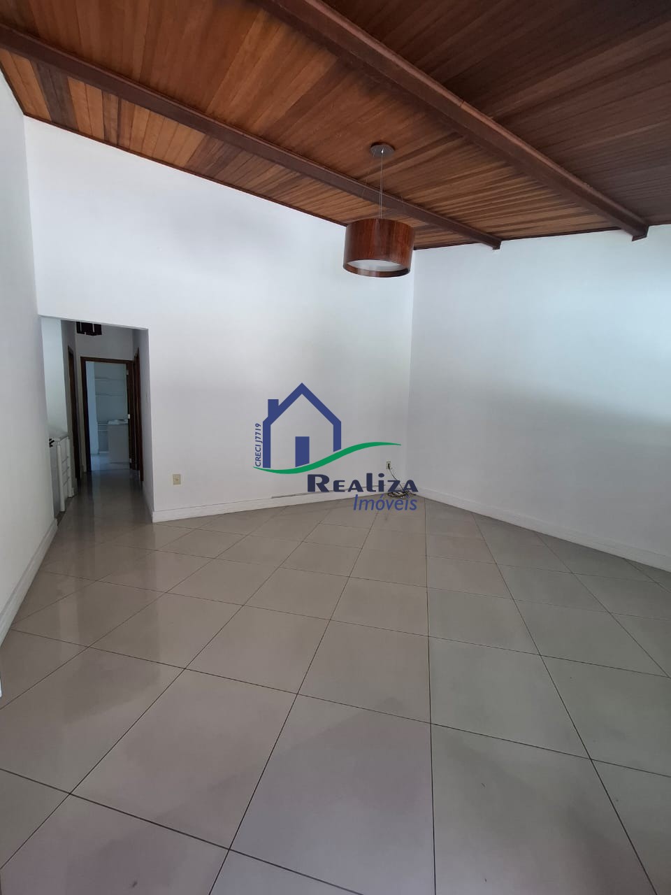 Casa à venda com 3 quartos, 160m² - Foto 4