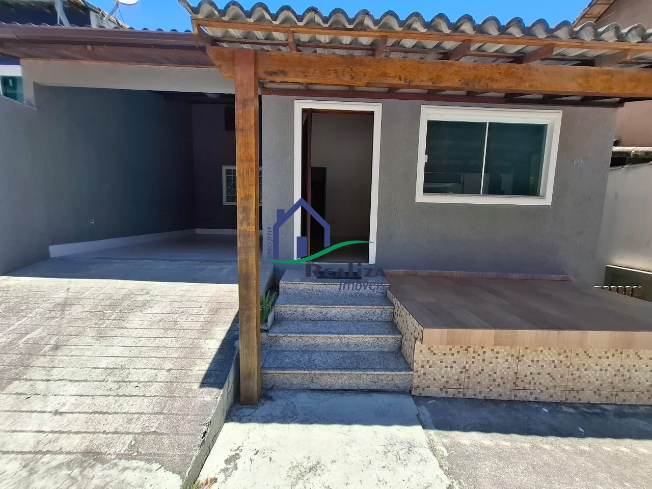 Casa à venda com 3 quartos, 160m² - Foto 1