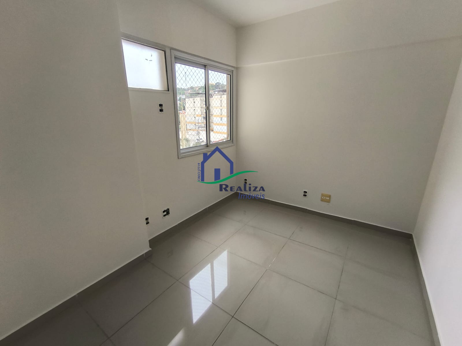 Apartamento à venda com 3 quartos, 80m² - Foto 23