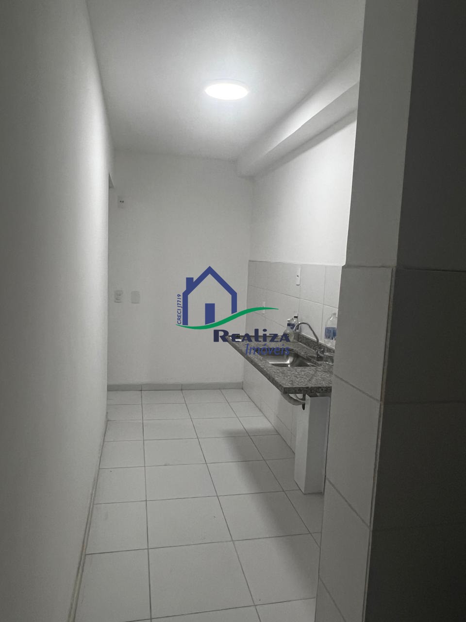 Apartamento para alugar com 3 quartos, 76m² - Foto 2