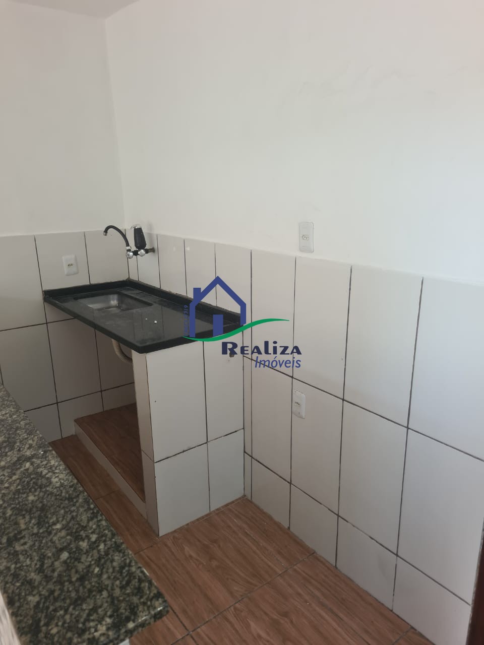 Casa para alugar com 2 quartos, 50m² - Foto 5