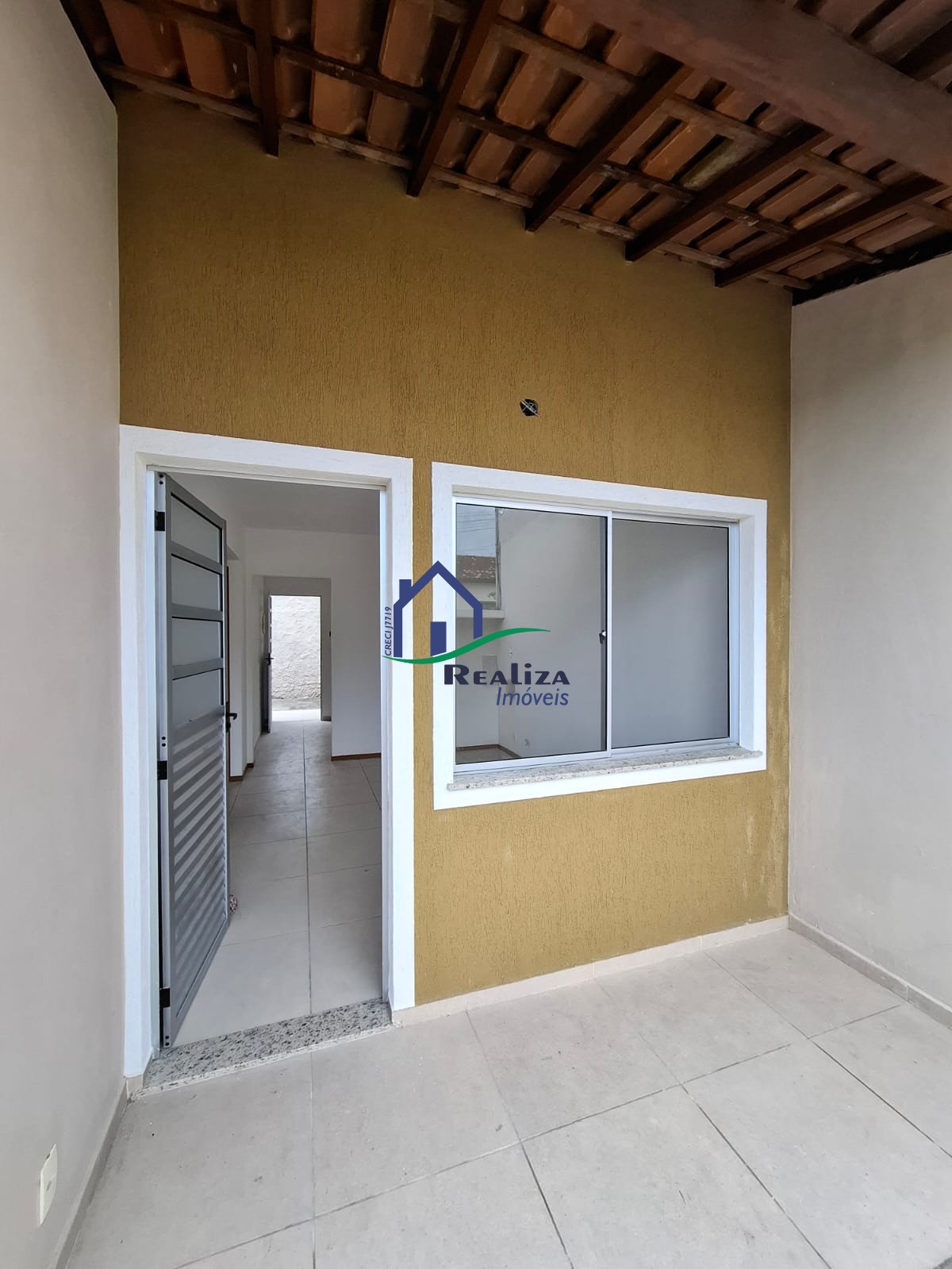 Casa à venda com 2 quartos, 58m² - Foto 3