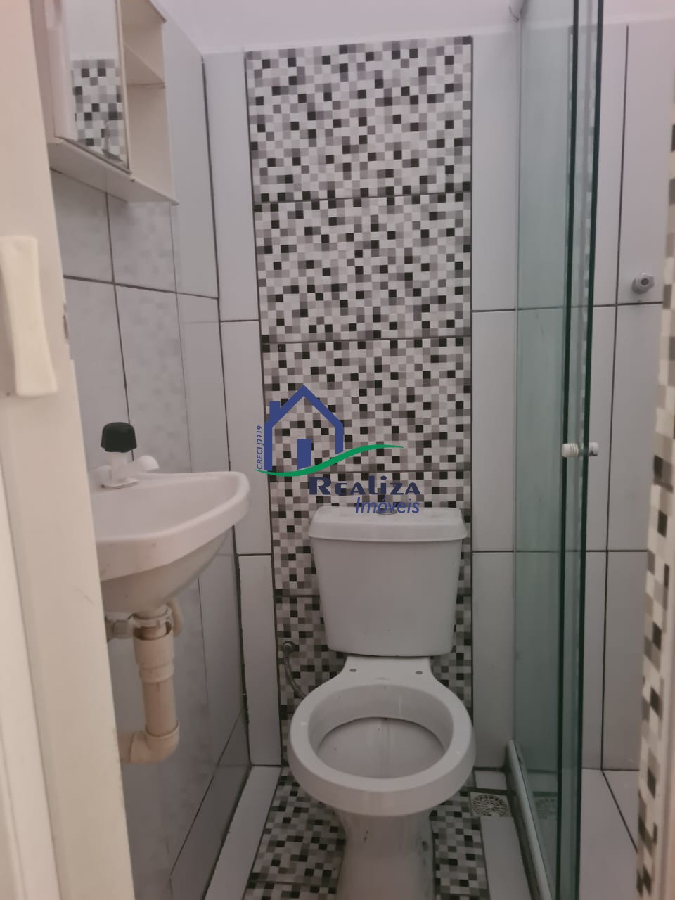 Casa para alugar com 2 quartos, 50m² - Foto 11