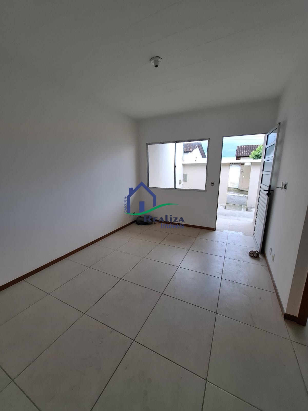 Casa à venda com 2 quartos, 58m² - Foto 5