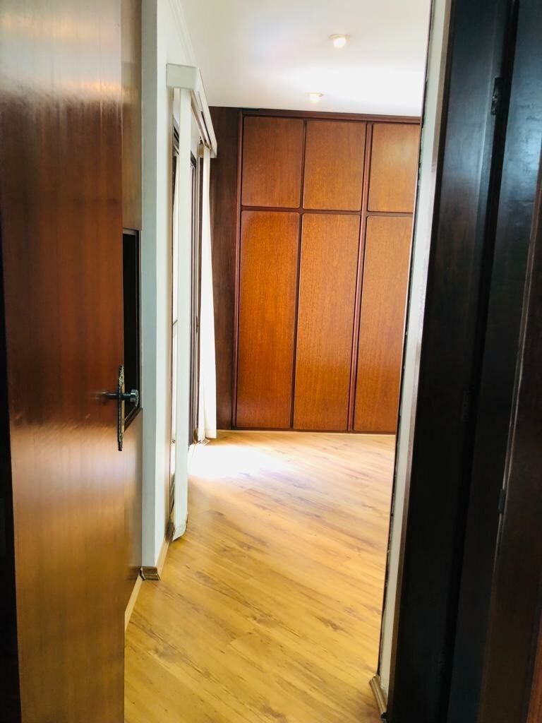 Apartamento à venda com 3 quartos, 100m² - Foto 11