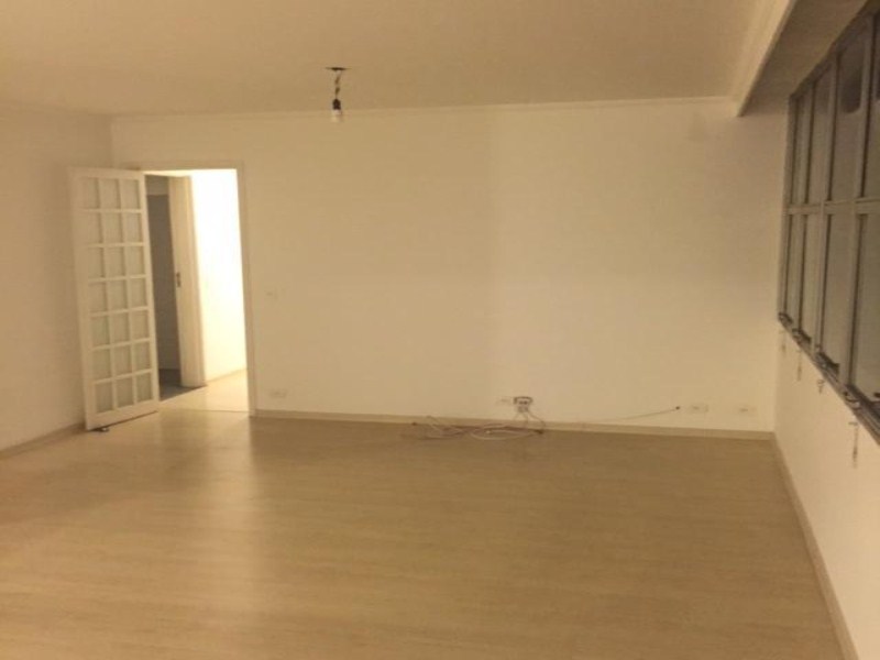 Apartamento à venda com 3 quartos, 170m² - Foto 20