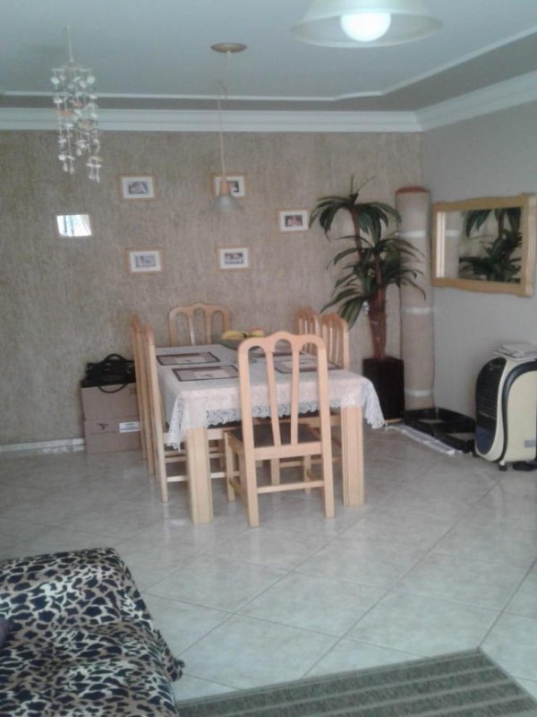 Apartamento à venda com 2 quartos, 60m² - Foto 2