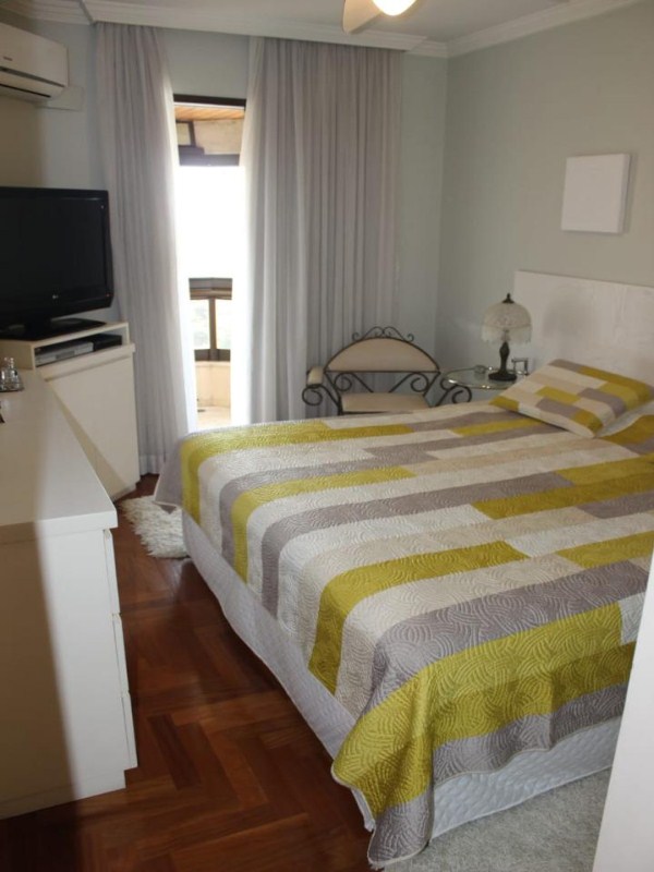 Apartamento à venda com 3 quartos, 256m² - Foto 27