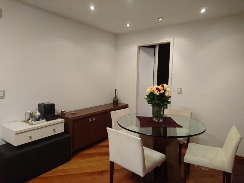 Apartamento à venda com 3 quartos, 80m² - Foto 2