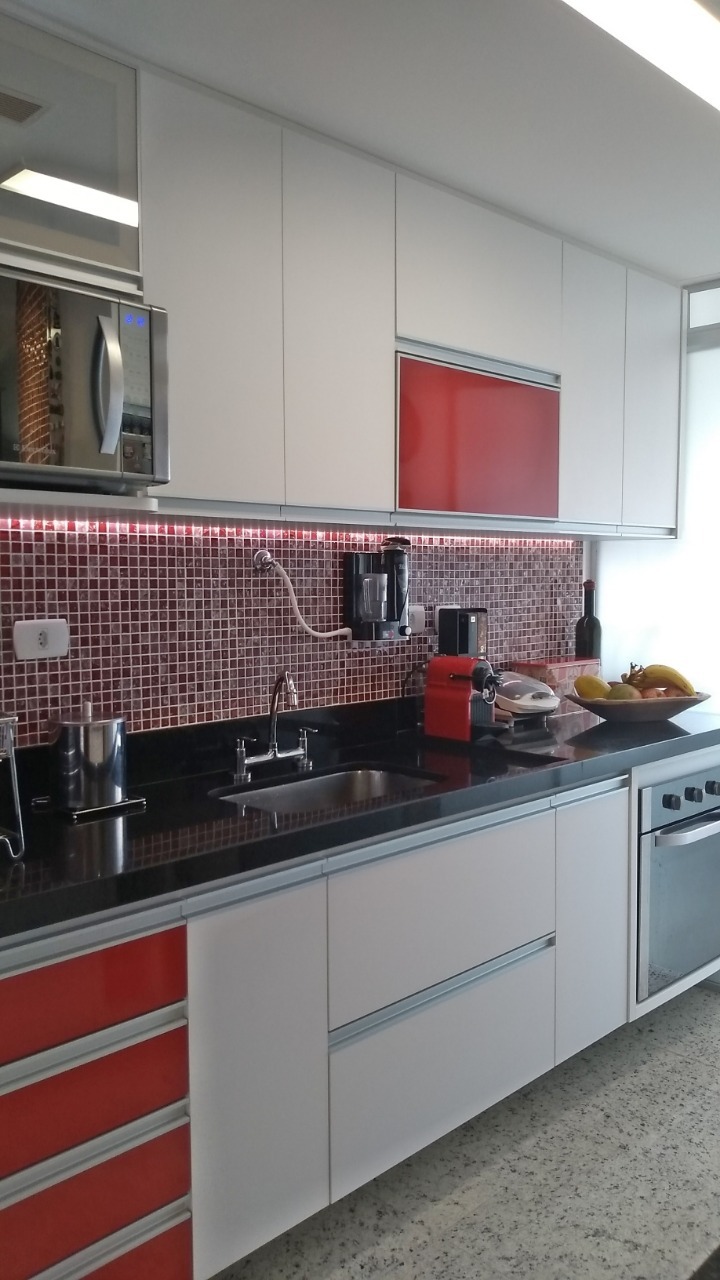 Apartamento à venda com 3 quartos, 68m² - Foto 2