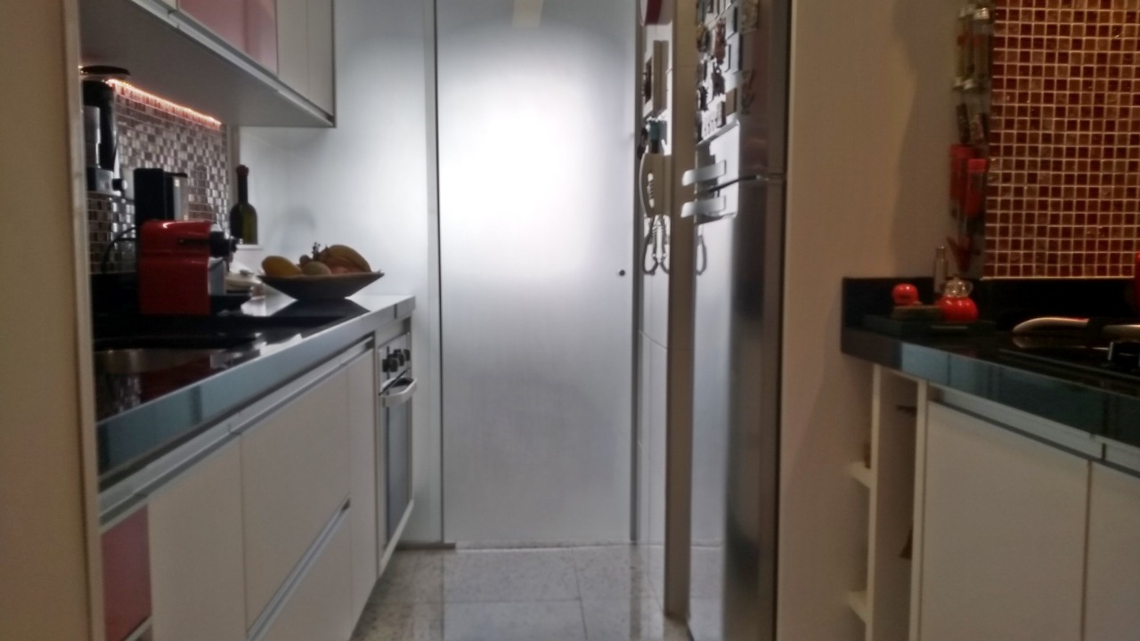 Apartamento à venda com 3 quartos, 68m² - Foto 3