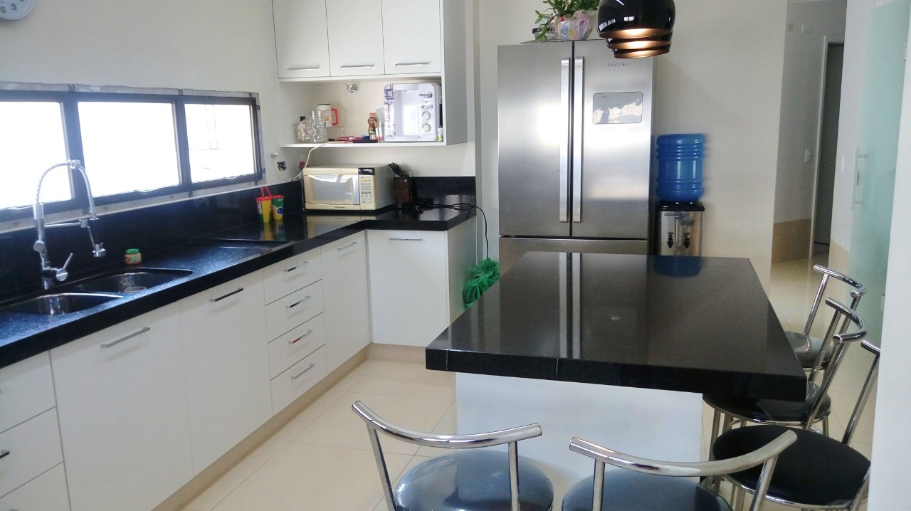 Apartamento à venda com 4 quartos, 210m² - Foto 11