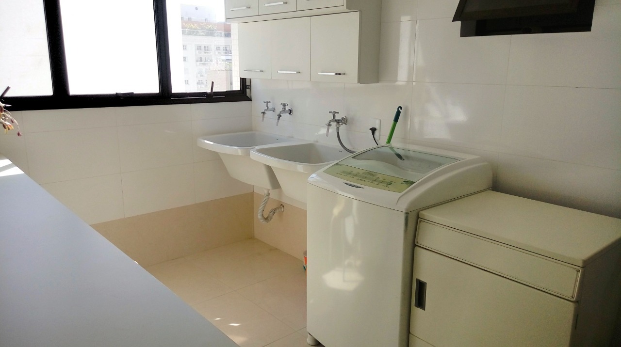 Apartamento à venda com 4 quartos, 210m² - Foto 13