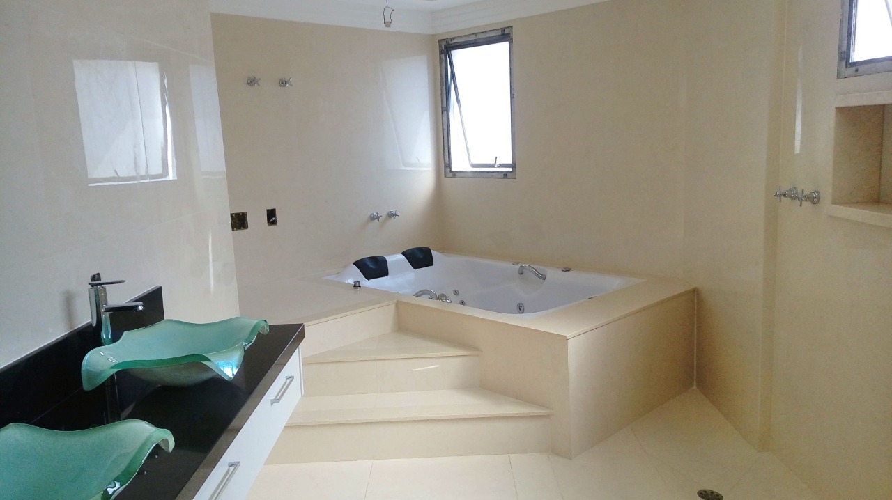 Apartamento à venda com 4 quartos, 210m² - Foto 16