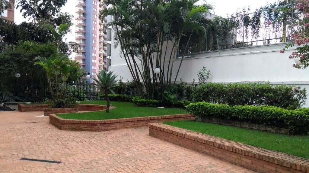 Apartamento à venda com 4 quartos, 210m² - Foto 27