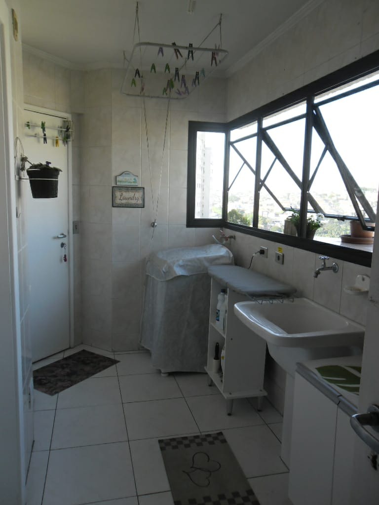 Apartamento à venda com 3 quartos, 130m² - Foto 16