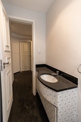 Apartamento à venda com 4 quartos, 240m² - Foto 6