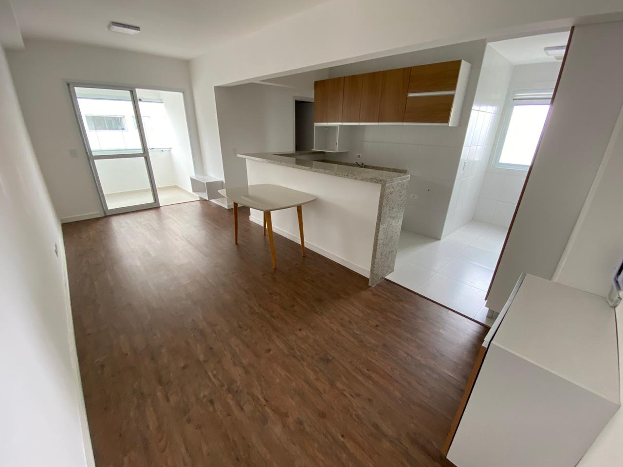 Apartamento à venda com 2 quartos, 56m² - Foto 3