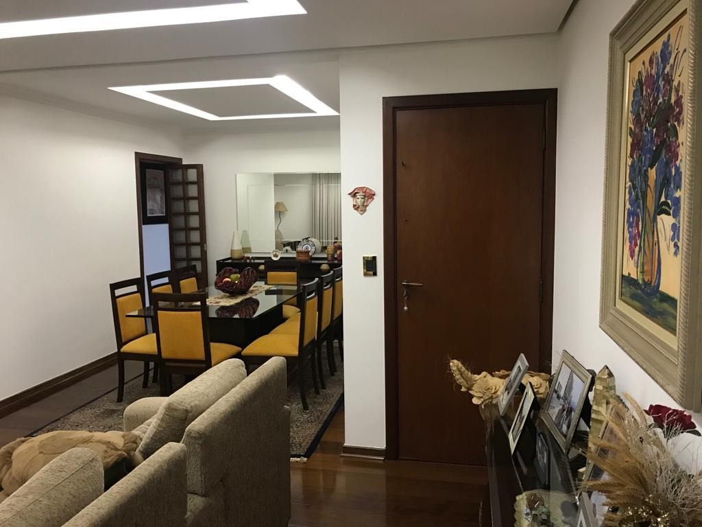 Apartamento à venda com 3 quartos, 120m² - Foto 8