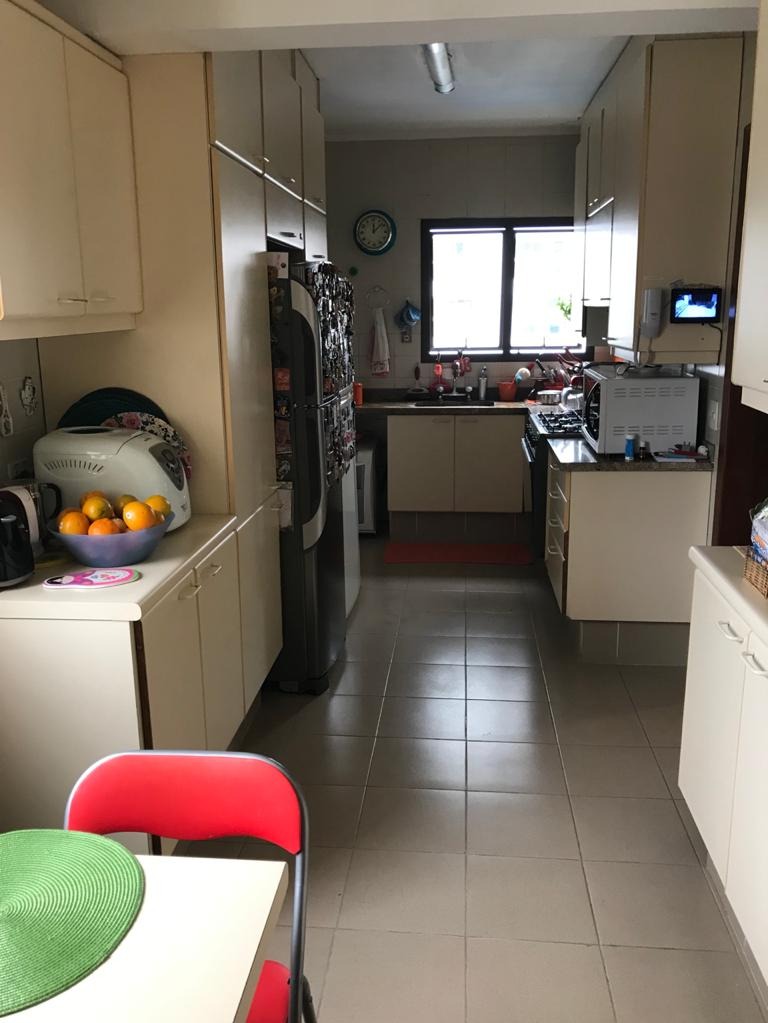 Apartamento à venda com 4 quartos, 200m² - Foto 10